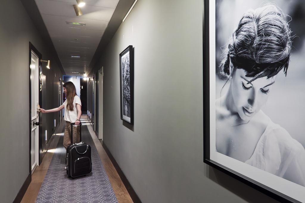 One Shot Reina Victoria Hotel Valencia Exterior photo