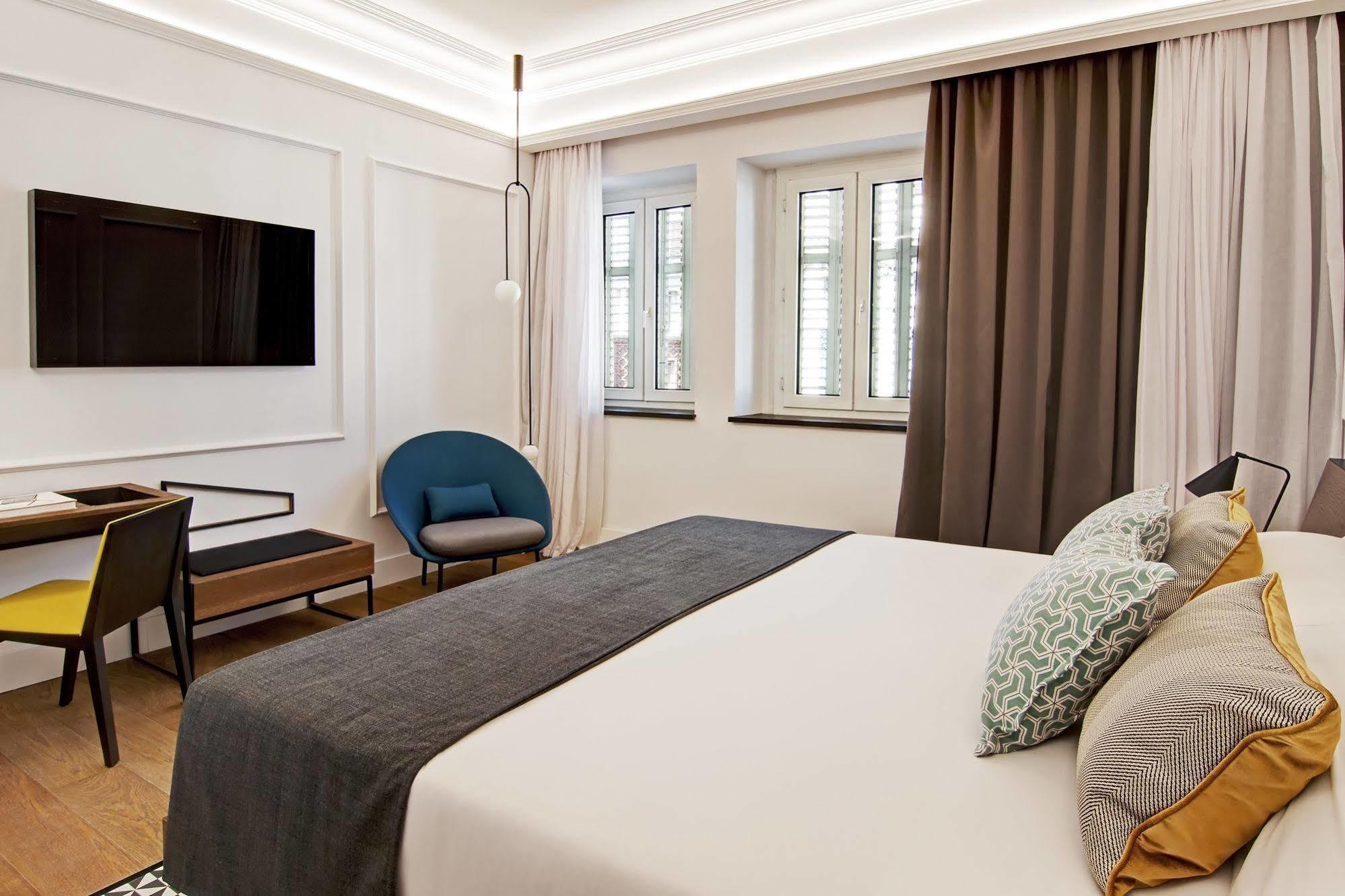 One Shot Reina Victoria Hotel Valencia Exterior photo