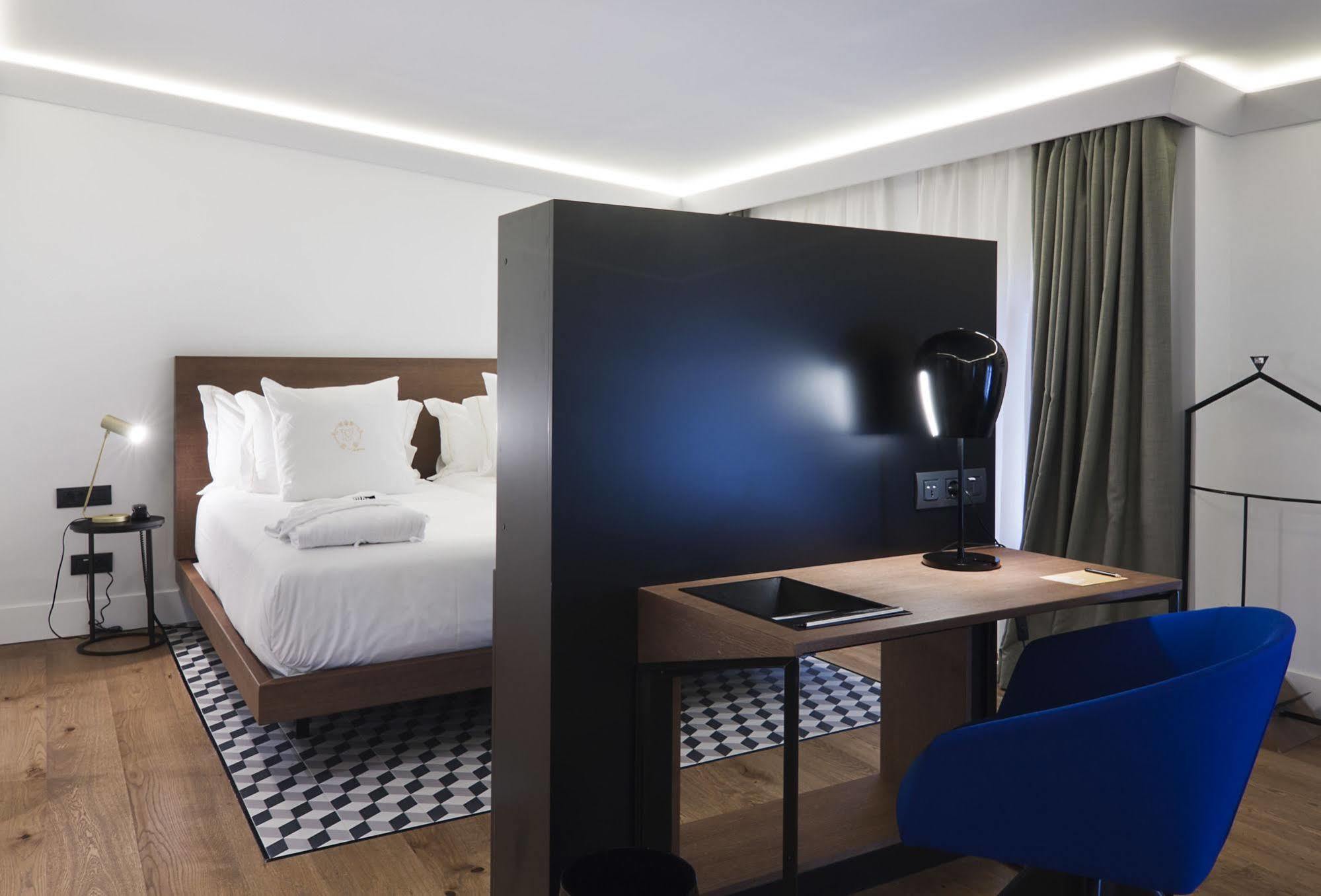 One Shot Reina Victoria Hotel Valencia Exterior photo