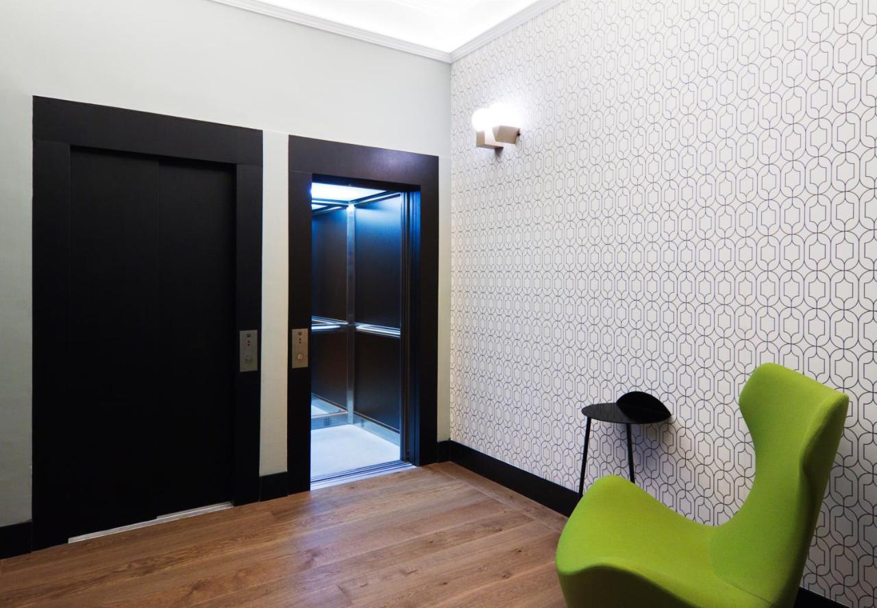 One Shot Reina Victoria Hotel Valencia Exterior photo